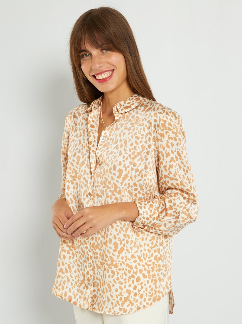 Chemise satinée col italien Blanc léopard - Kiabi
