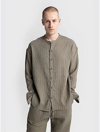 Chemise texturée à manches longues et col rond giesto