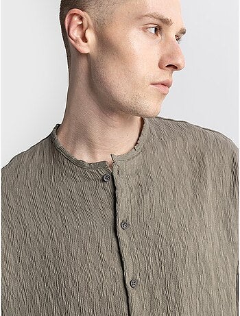Chemise texturée à manches longues et col rond giesto