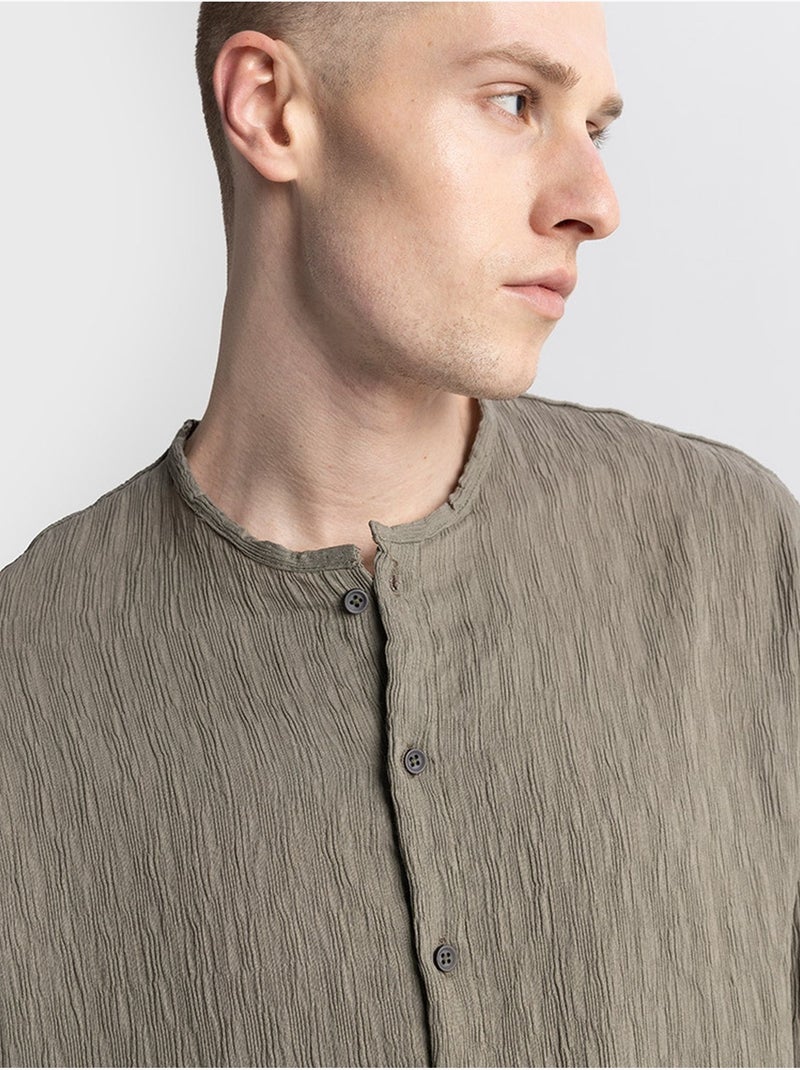 Chemise texturée à manches longues et col rond giesto Kaki - Kiabi