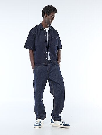 Chemise unie en jean à manches courtes