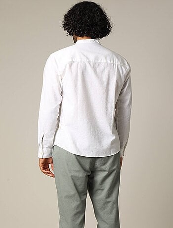 Chemise unie en lin avec col mao et manches longues 'Deeluxe'