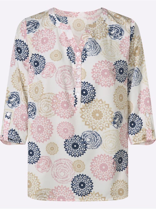 Chemisier à manches 3/4 avec col V et patte de boutonnage - Taille standard - Moda Vilona - Kiabi Chemisier à manches 3/4 avec col V et patte de boutonnage - Taille standard - Moda Vilona - Kiabi