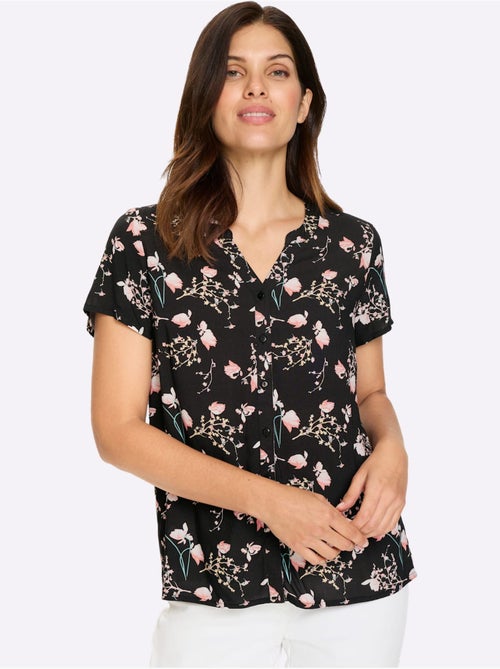 Chemisier à manches courtes avec col V en viscose à motifs floraux - Taille standard - Moda Vilona - Kiabi Chemisier à manches courtes avec col V en viscose à motifs floraux - Taille standard - Moda Vilona - Kiabi