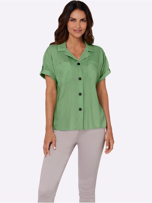 Chemisier à manches courtes en viscose pure avec patte de boutonnage - Taille standard - Witt - Kiabi Chemisier à manches courtes en viscose pure avec patte de boutonnage - Taille standard - Witt - Kiabi