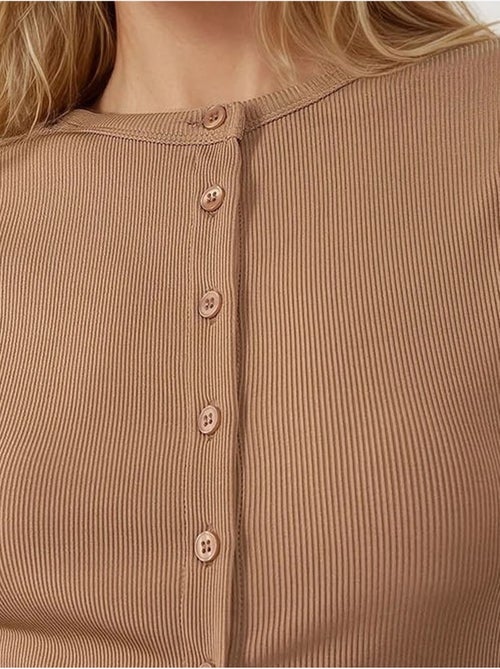 Chemisier à manches longues en tricot texturé coupe ajustée avec boutons - Kiabi
