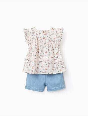 Chemisier à motif floral et short en jean