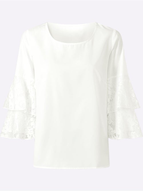 Chemisier avec manches trompette en dentelle et encolure ronde - taille standard - moda vilona - Kiabi Chemisier avec manches trompette en dentelle et encolure ronde - taille standard - moda vilona - Kiabi