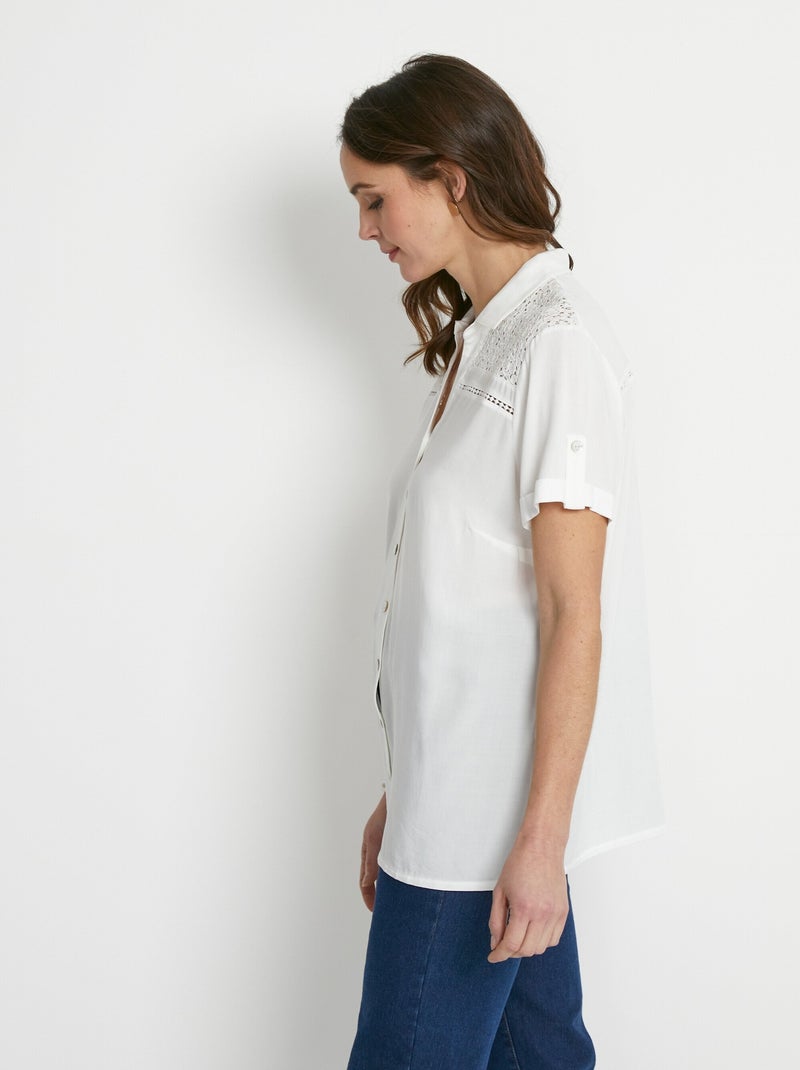 Chemisier boutonné dentelle et ajouré Beige - Kiabi