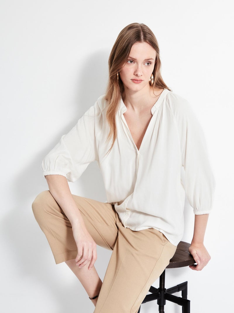 Chemisier col V Beige - Kiabi