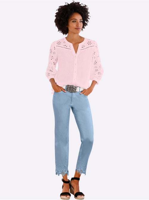 Chemisier en coton à encolure ronde ourlet arrondi et broderie ajourée - Taille standard - Helline - Kiabi Chemisier en coton à encolure ronde ourlet arrondi et broderie ajourée - Taille standard - Helline - Kiabi