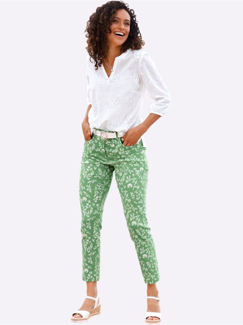 Chemisier en coton pur avec broderie florale et col en V - Taille standard - Witt - Kiabi Chemisier en coton pur avec broderie florale et col en V - Taille standard - Witt - Kiabi