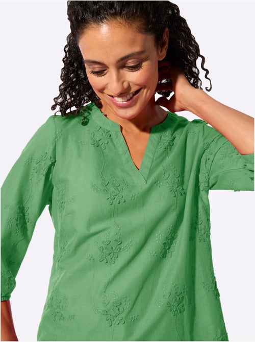 Chemisier en pur coton avec broderie florale et manches 3/4 - Taille standard - Witt - Kiabi Chemisier en pur coton avec broderie florale et manches 3/4 - Taille standard - Witt - Kiabi