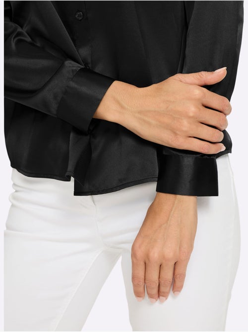 Chemisier En Satin Qualité Satin Brillante - Taille Standard - Helline - Kiabi Chemisier En Satin Qualité Satin Brillante - Taille Standard - Helline - Kiabi