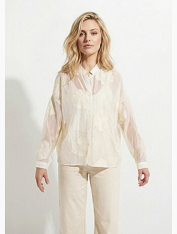 Chemisier en voile, broderies camelias