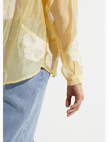 Chemisier en voile, broderies camelias