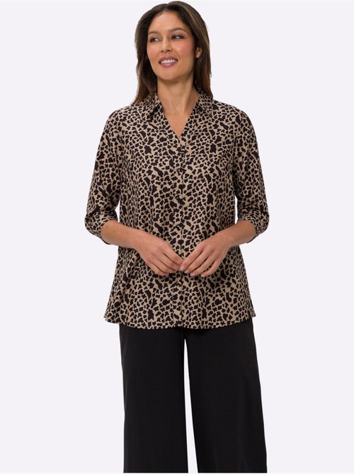 Chemisier long à col chemise avec manches 3/4 et motif animal - Taille standard - Moda Vilona - Kiabi Chemisier long à col chemise avec manches 3/4 et motif animal - Taille standard - Moda Vilona - Kiabi