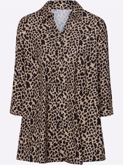 Chemisier long à col chemise avec manches 3/4 et motif animal - Taille standard - Moda Vilona - Kiabi Chemisier long à col chemise avec manches 3/4 et motif animal - Taille standard - Moda Vilona - Kiabi