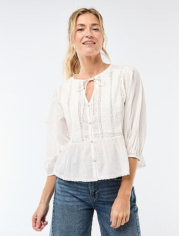 Chemisier romantique avec liens à nouer au col