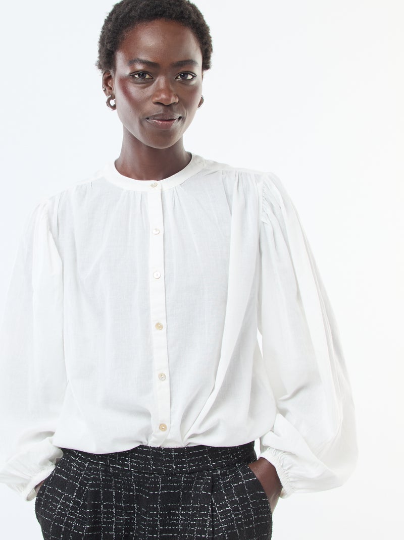 chemisier uni avec manches longues bouffantes Blanc - Kiabi