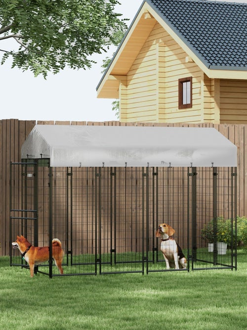 Chenil extérieur abrité pour chien acier noir PE gris - Kiabi Chenil extérieur abrité pour chien acier noir PE gris - Kiabi