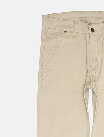 Chino ajusté