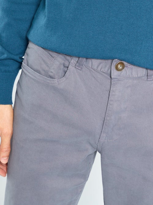 Chino slim 5 poches - L32 - Kiabi Chino slim 5 poches - L32 - Kiabi