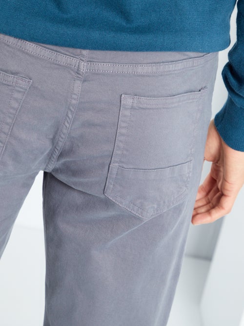 Chino slim 5 poches - L32 - Kiabi Chino slim 5 poches - L32 - Kiabi