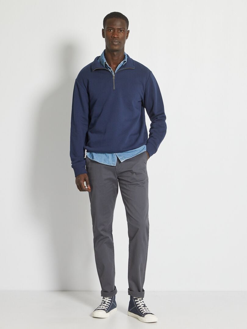 Chino slim avec ceinture - L32 gris foncé - Kiabi
