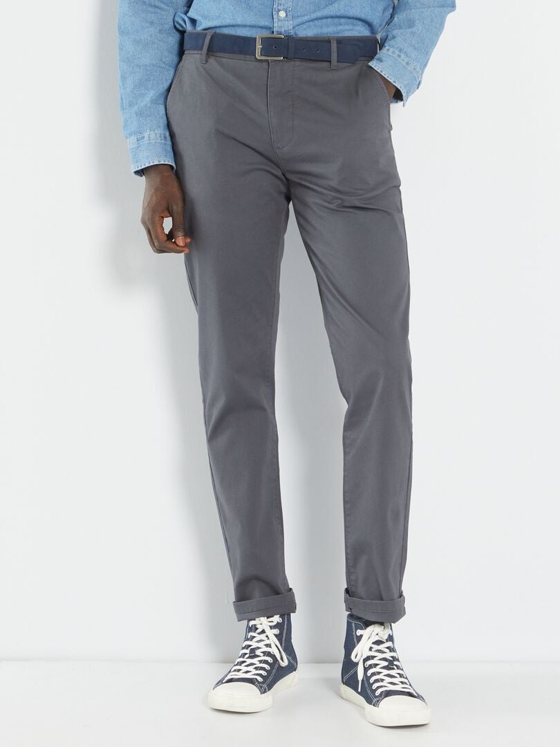 Chino slim avec ceinture - L32 gris foncé - Kiabi