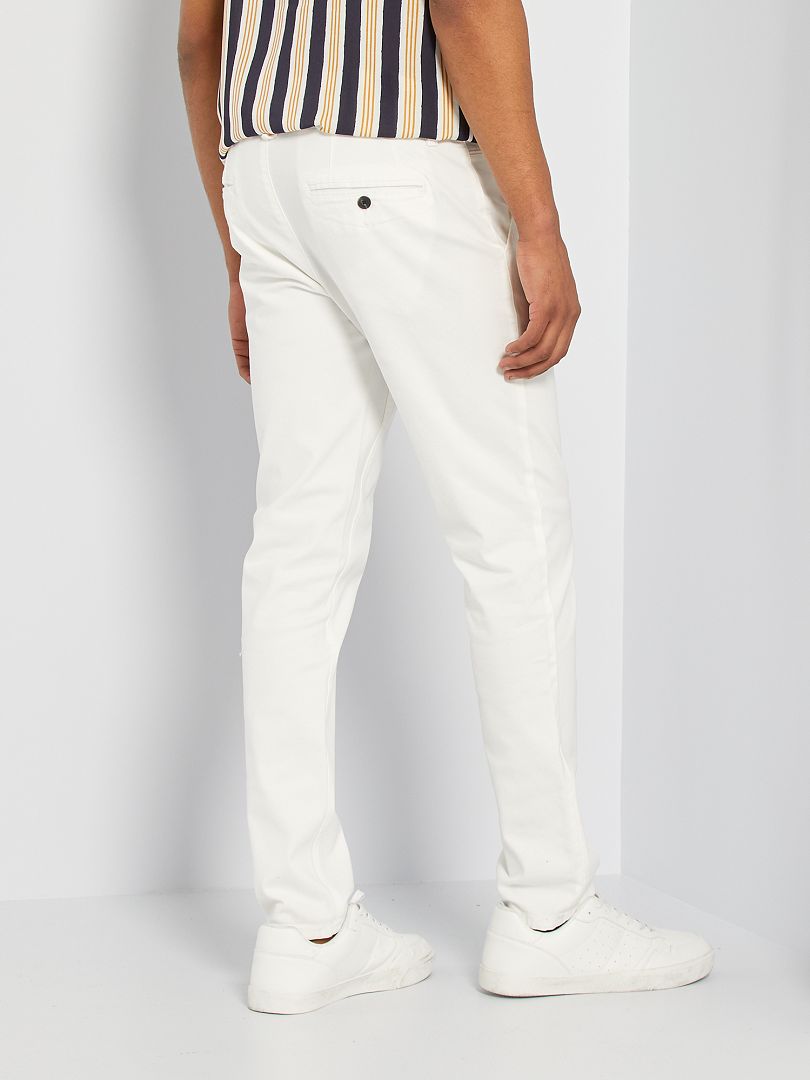 Chino slim blanc Kiabi 15.00€