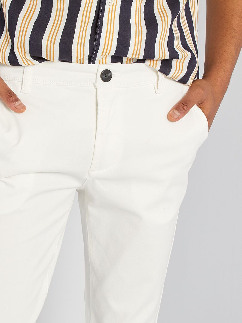 Chino slim blanc Kiabi 15.00€