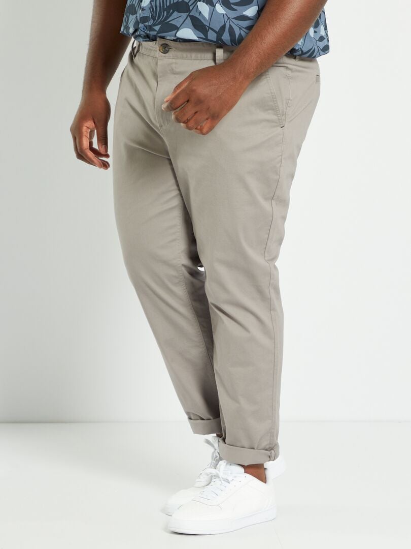 Chino slim L32 Gris Kiabi 10.00€
