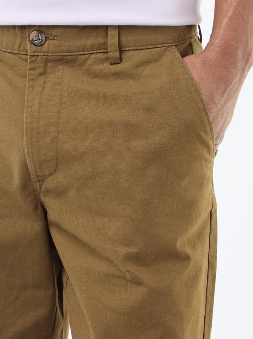 Chino uni taille standard - Kiabi