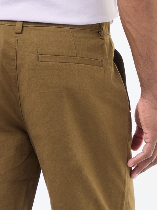 Chino uni taille standard - Kiabi