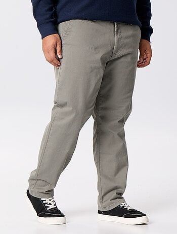 Chino uni taille standard