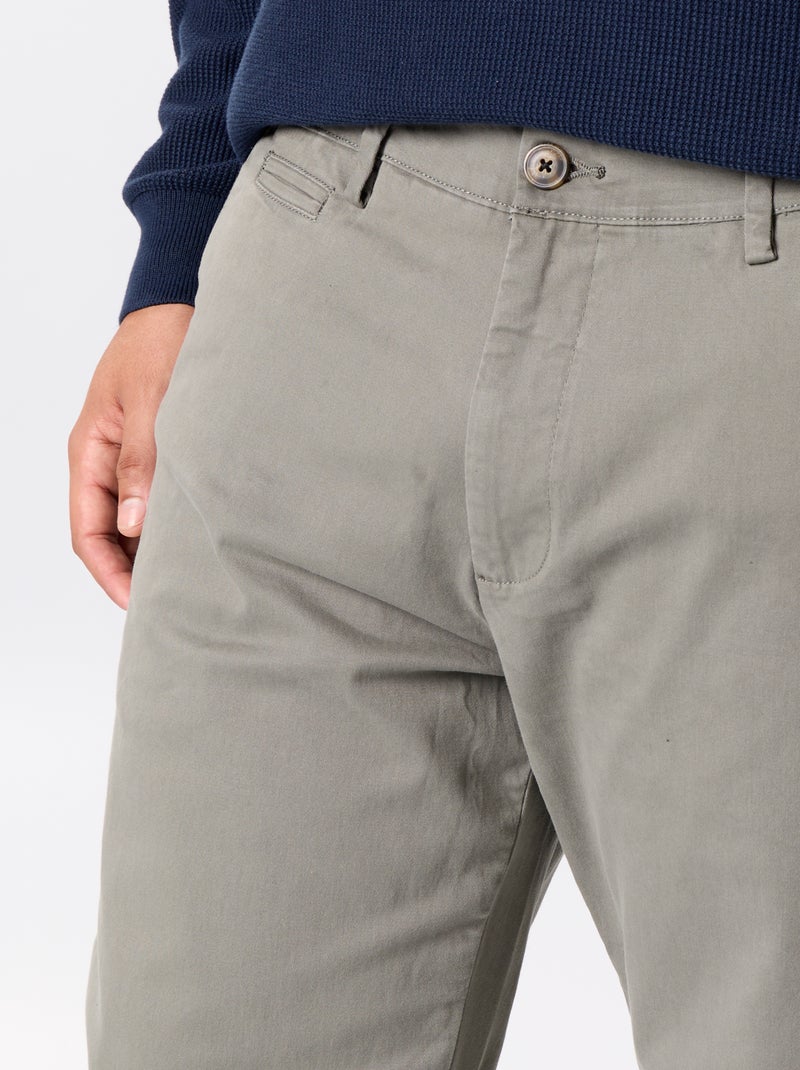 Chino uni taille standard Kaki - Kiabi