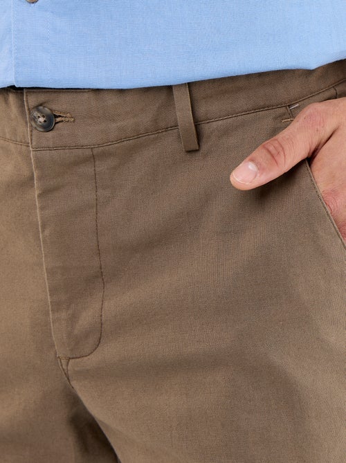 Chino uni taille standard - Kiabi