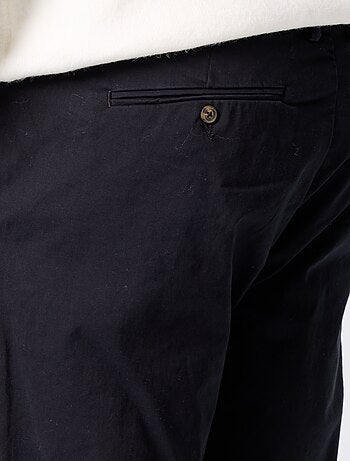 Chino uni taille standard