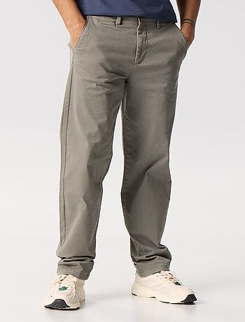 Chino uni taille standard