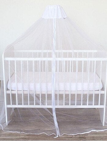 Ciel de lit et moustiquaire