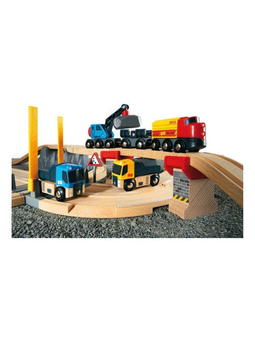 Circuit rail route transport de roches - Kiabi