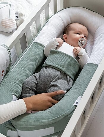Cocoon nid réducteur de lit douillet et sécurisé 'doomoo'