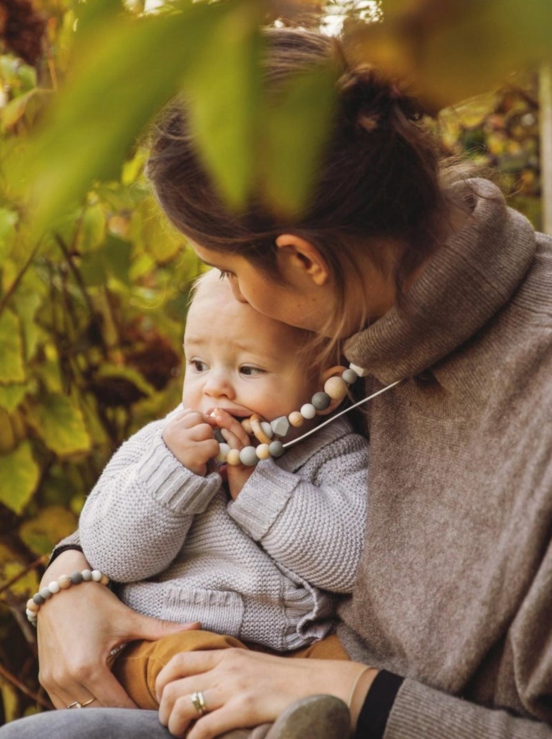 Collier d'allaitement ou de portage silicone et bois 'Grey & wood ring' Gris clair - Kiabi
