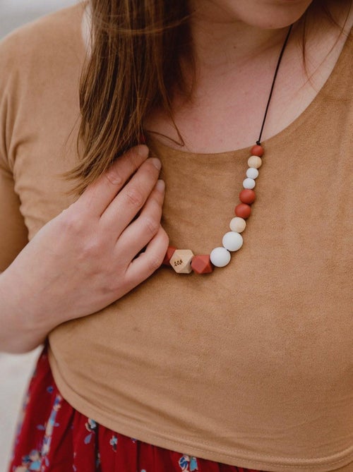 Collier d'allaitement ou de portage silicone et bois 'Lise' - Kiabi