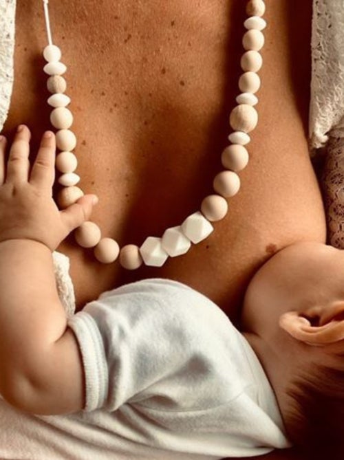 Collier d'allaitement ou de portage silicone et bois 'Naturel' - Kiabi