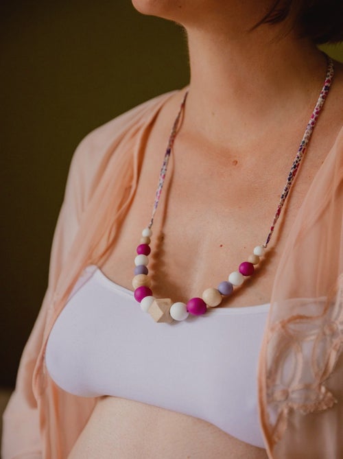 Collier d'allaitement ou de portage silicone et bois 'Prunelle' - Kiabi