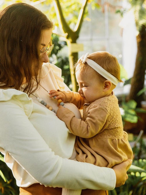 Collier d'allaitement ou de portage silicone et bois 'Scandi' - Kiabi