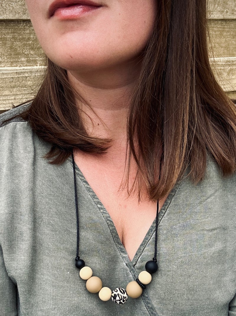 Collier d'allaitement ou de portage silicone 'Léopard' Beige/Noir - Kiabi