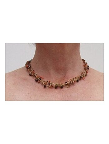 Collier en fil doré et en pierres naturelles